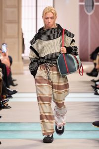 Louis Vuitton Thu Dong 2025 056