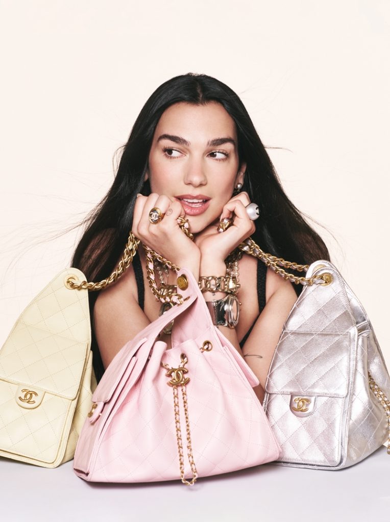 The CHANEL 25 handbag ad campaign Photograph by David Sims 1a