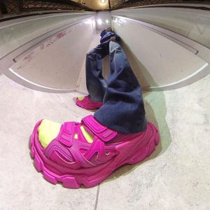 giay triple s balenciaga demna gvasalia