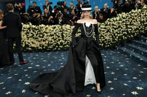 JENNIE 02 met gala carpet 2025 billboard 1548
